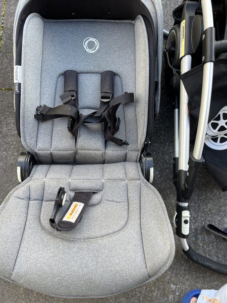 ~~Bugaboo Bee 3 + accessories~~ Carousel 2