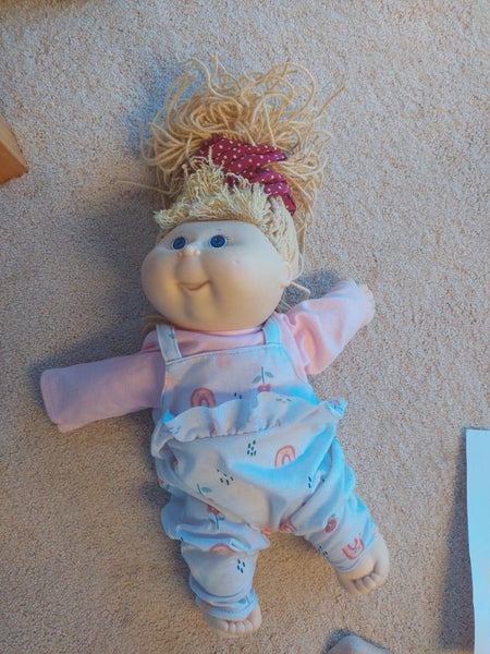 Cabbage patch doll Carousel 1