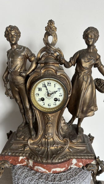 Cooper French clock Carousel 2
