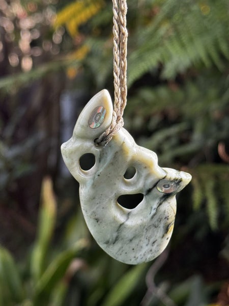 Pounamu Manaia Pendant - Manaia Awhiura Carousel 1