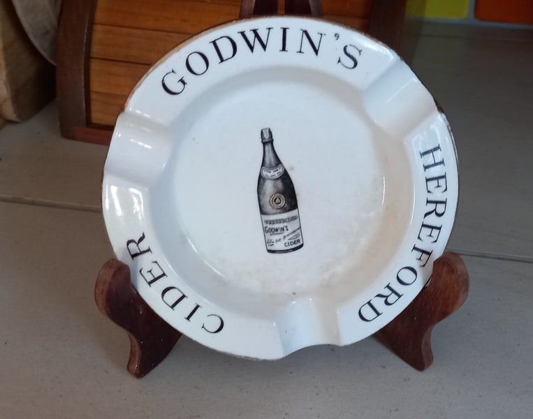 Vintage Ashtray - 'Godwin's Hereford Cider. Regilor Carousel 1