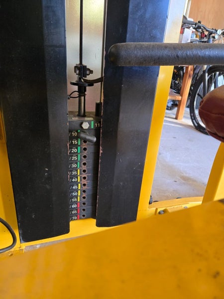 Pin Loaded Alternating Leg Extension Machine62863238919171113