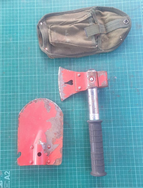 AXE SPADE HAMMER MULTI TOOL Carousel 1