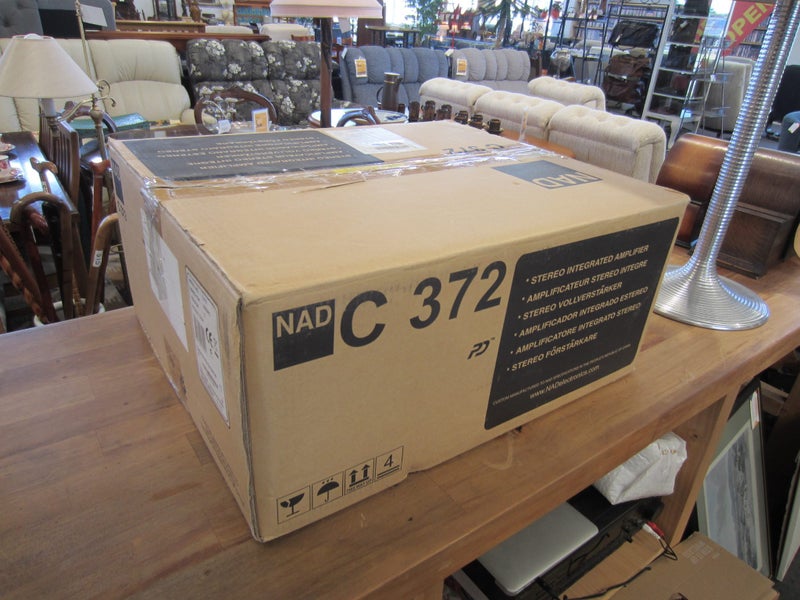 NAD C 372 Stereo Integrated Amplifier Carousel 11