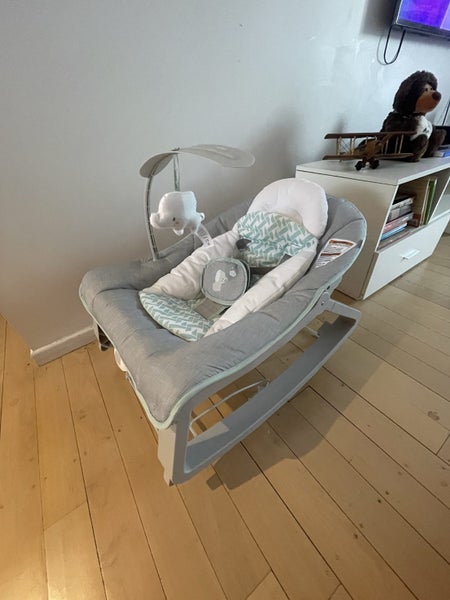 Baby Bouncer and rocker seat Carousel 1