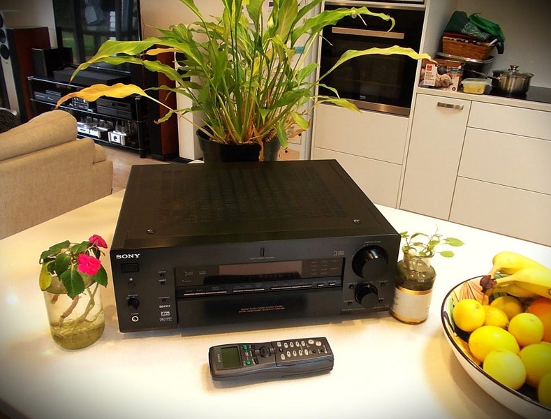 Just serviced ! now LIKE NEW: FLAGSHIP QS model SONY STR-DB1070 6.1 receiver ! Carousel 2
