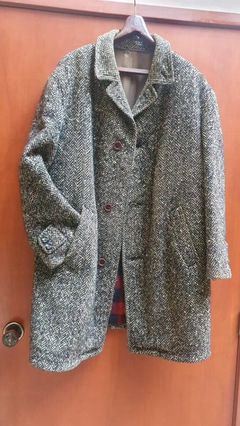 Vintage '60s - '70s Herringbone Camel Hair Coat. Exc. Cond Carousel 1