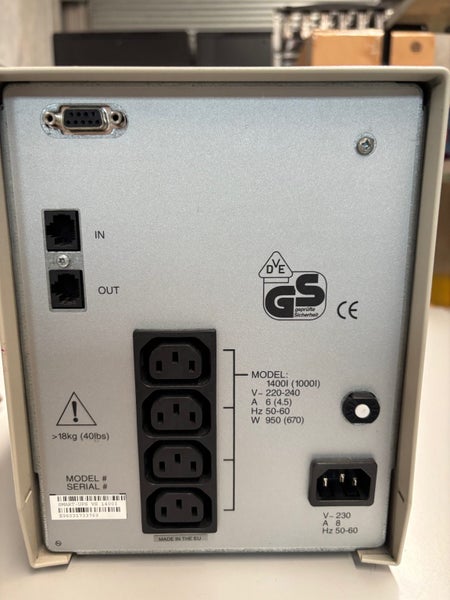 APC Smart-UPS V/S 1400 Carousel 3
