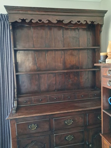Vintage Welsh Dresser Carousel 10