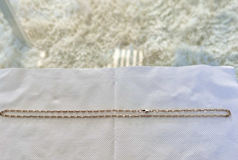 14ct yellow gold chain. Carousel 9