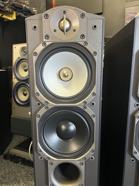 Paradigm Studio 60v4 Reference Series Carousel 2