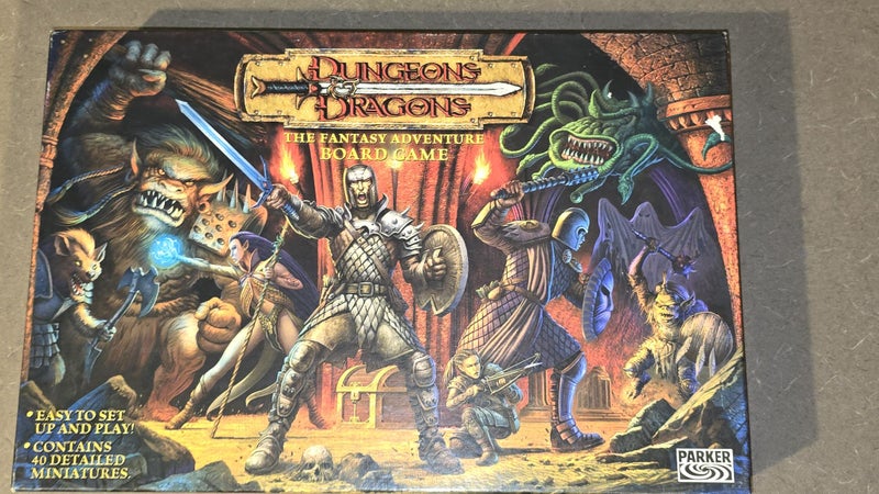 Vintage Dungeons & Dragons Board Game *Parker / Hasbro 2003* Carousel 1