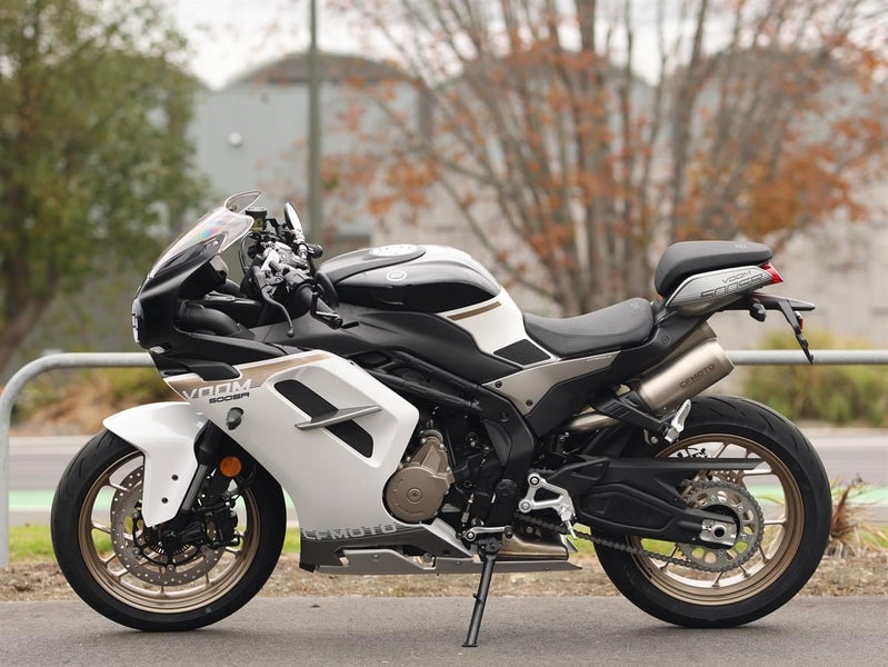 2025 CFMOTO 500SR VOOM62863271546242113