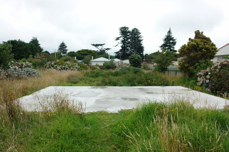 Image 2 of 12