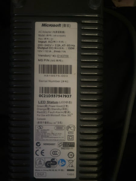 Xbox 360 console Carousel 9