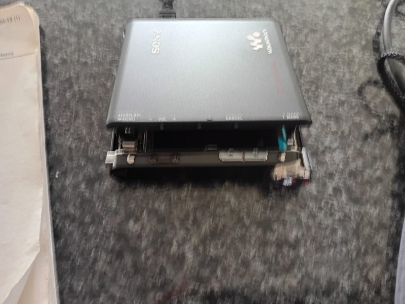 Sony hi-md Walkman mz-m200 Carousel 2