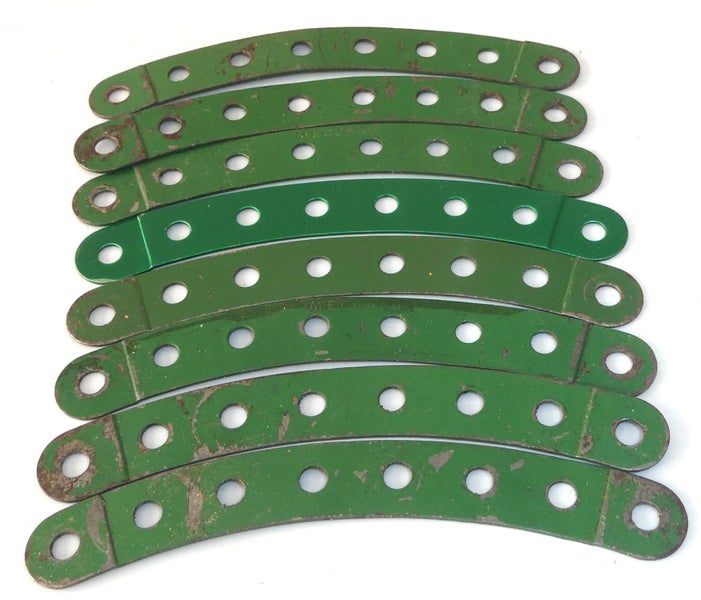 Meccano Curved Strips 8 Holes Carousel 1