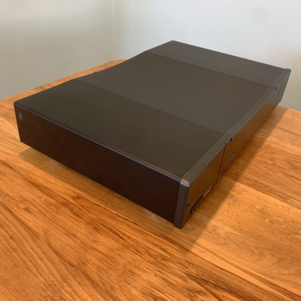 Stunning Rega Maia 3 Amp - Excellent Power! Carousel 8