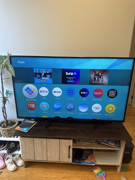 Panansonic 55 inch 4K LED 55FX600Z plus Cabinet Carousel 1