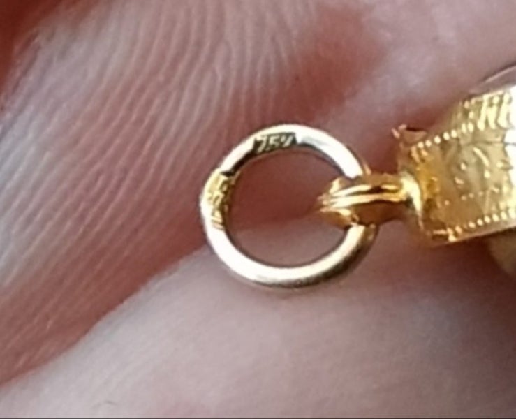 18ct Gold Thai Hindu Brahma Pendant Carousel 2