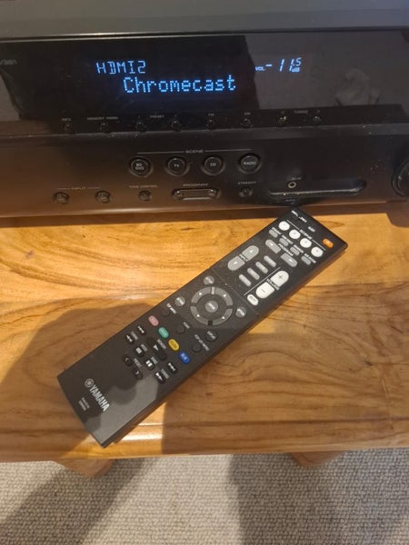 Yamaha RX-V381 receiver/amplifier - home theatre Carousel 6