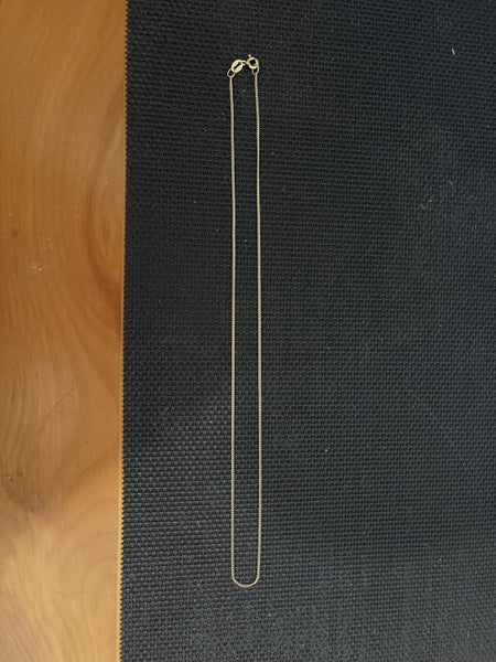 9ct gold curb chain Carousel 1