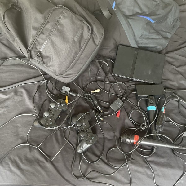 PS2 slim + accessories Carousel 1