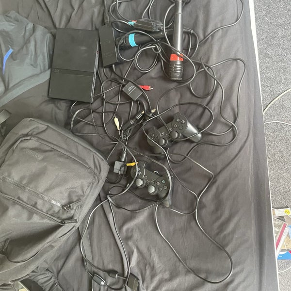 PS2 slim + accessories Carousel 2