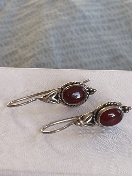 Silver carnelian earrings Carousel 1