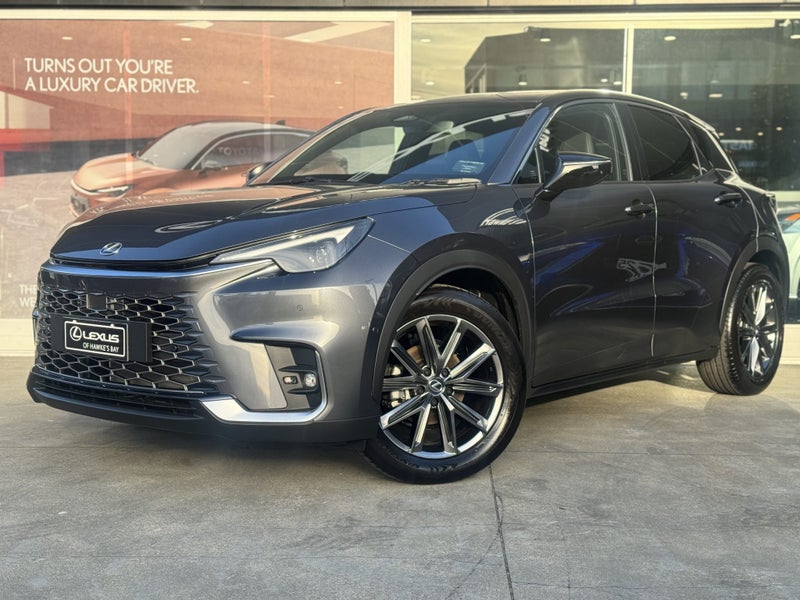 2025 Lexus LBX Relax 1.5L Hybrid FWD62864755359363113