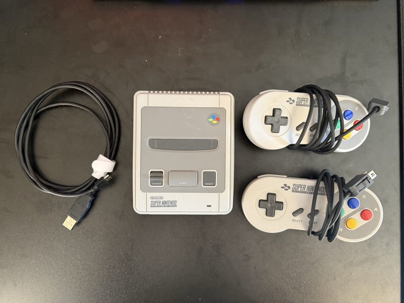 SNES Super Nintendo Classic Mini with 2 controllers and cables Carousel 2