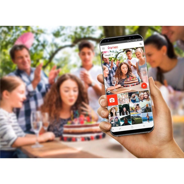 Frameo 10" Smart Photo Frame Carousel 1