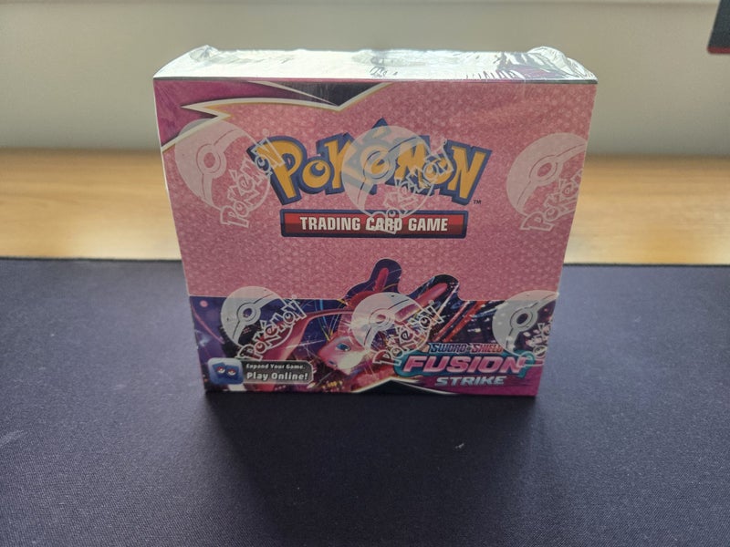 Pokemon - Sealed Fusion Strike Booster Box Carousel 1