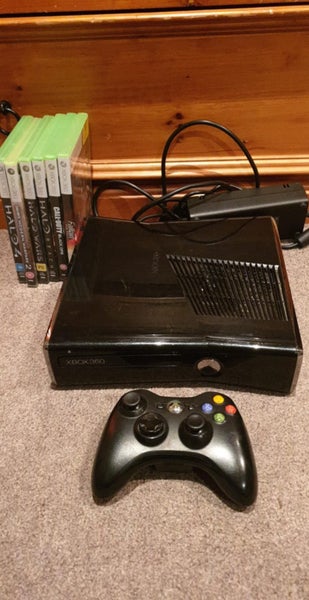 Xbox 360 Slim 250GB 6 Games 1 Controller Carousel 1