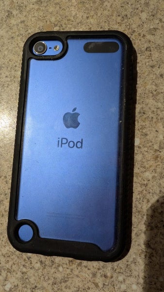 iPod Touch 32GB (7th Gen) Carousel 2