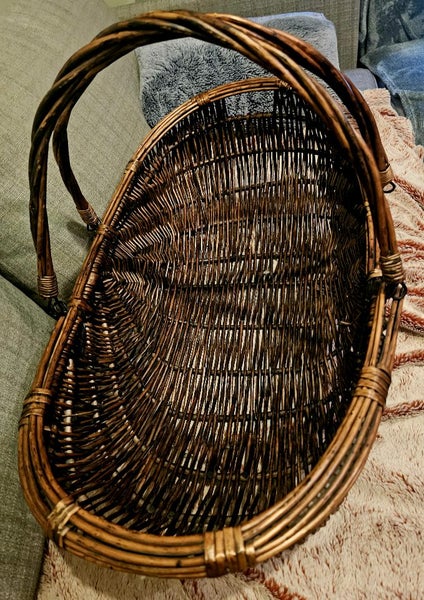 Large handled wicket basket Carousel 3