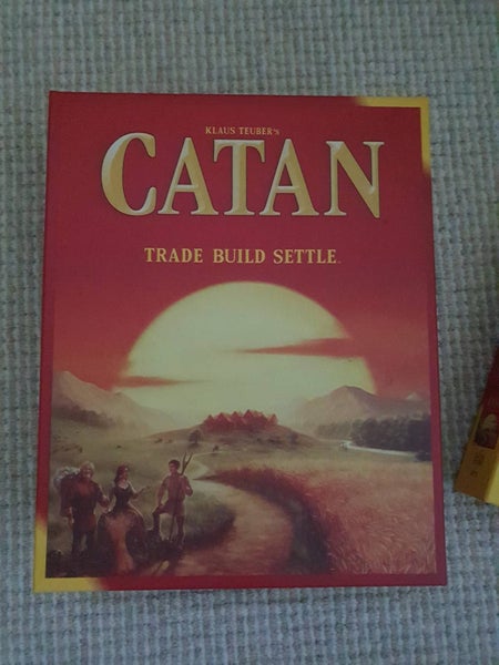 Settlers of Catan - Build Trade Settle Carousel 1