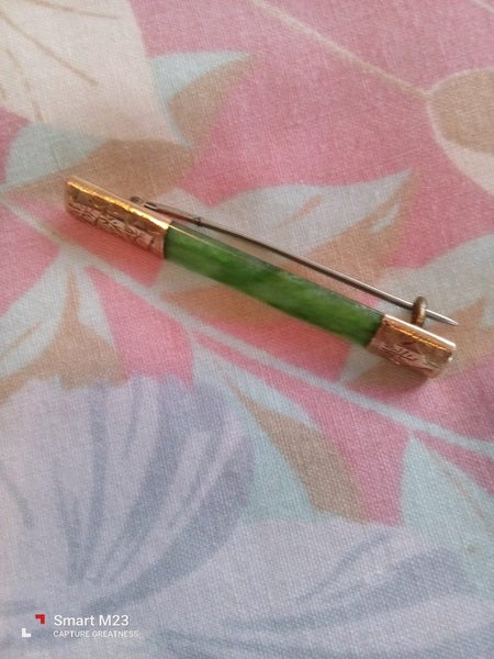 Jade. 10.7. CT gold drop. Earings antique. 14ctgold edwarden. Bar brooch Carousel 2