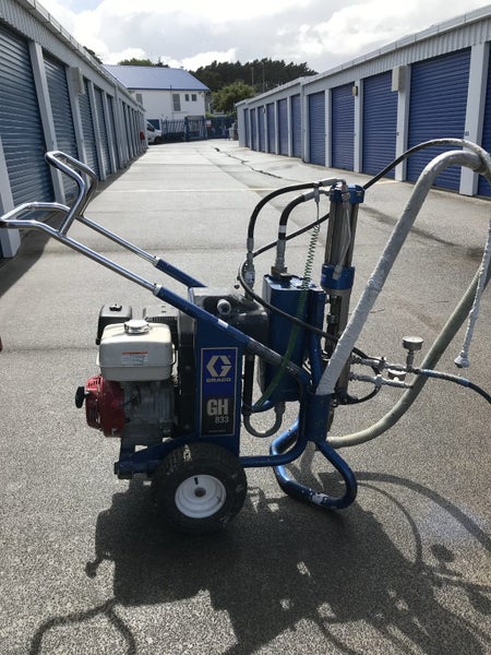 Graco spray machine GH833 Carousel 2