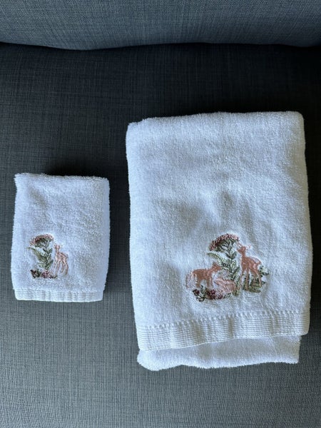 Baby bath towel and face washer set Carousel 1