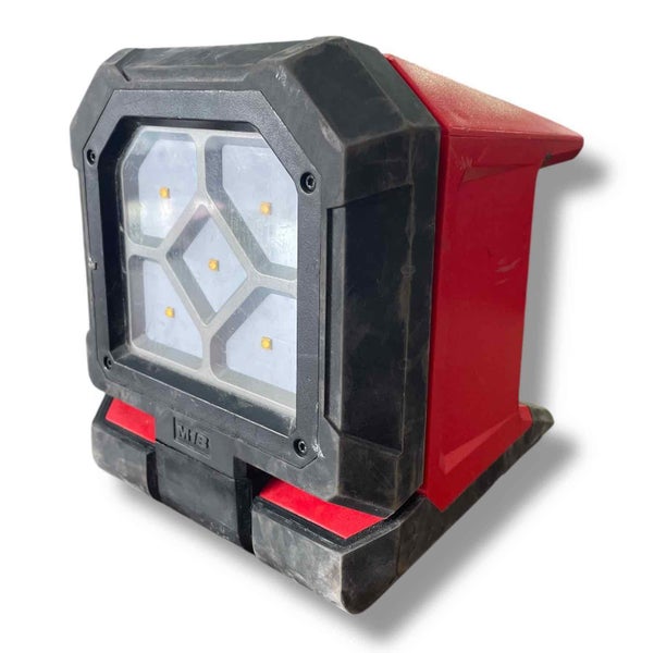 MILWAUKEE M18PAL WORK LIGHT Carousel 1