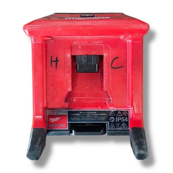 MILWAUKEE M18PAL WORK LIGHT Carousel 2
