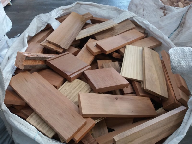 Firewood - NZ Mixed Grade OFF CUTS - 0.73m3 Carousel 1