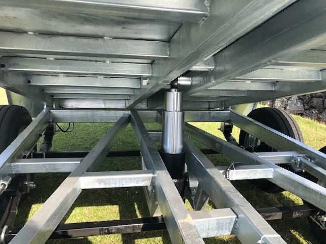 X-TRAILERS 12x6 Hydraulic Tipping Tandem Trailer62864752116097112