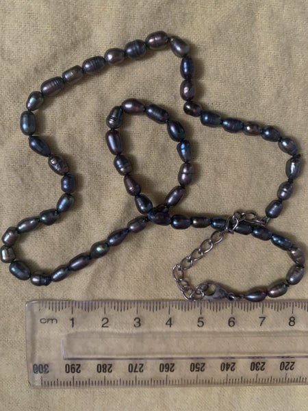 925 clasp with dark olive green freshwater pearls 40 - 45cm necklace Carousel 2