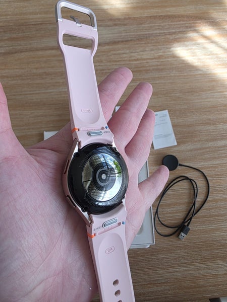 Samsung Galaxy Watche FE Carousel 2
