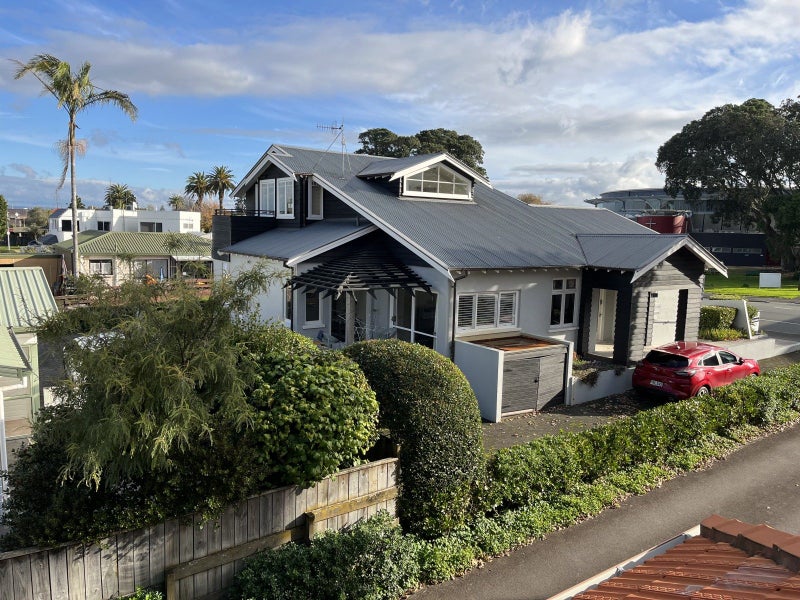 Image 1 of 20