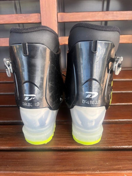 SKI BOOTS (Kids) Used probably Twice62863239494531112
