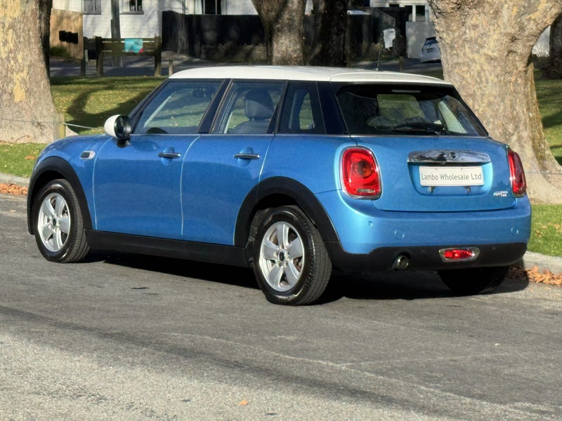 2015 MINI Cooper 1.5 Turbo - 5-Door Automatic -...64851660646530114