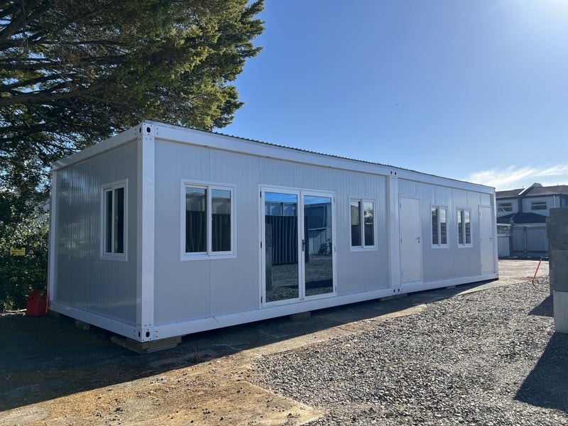 COMMERCIAL PORTABLE BUILDING / CABINS / OFFICE / BREAK ROOM FOR SALE Carousel 1